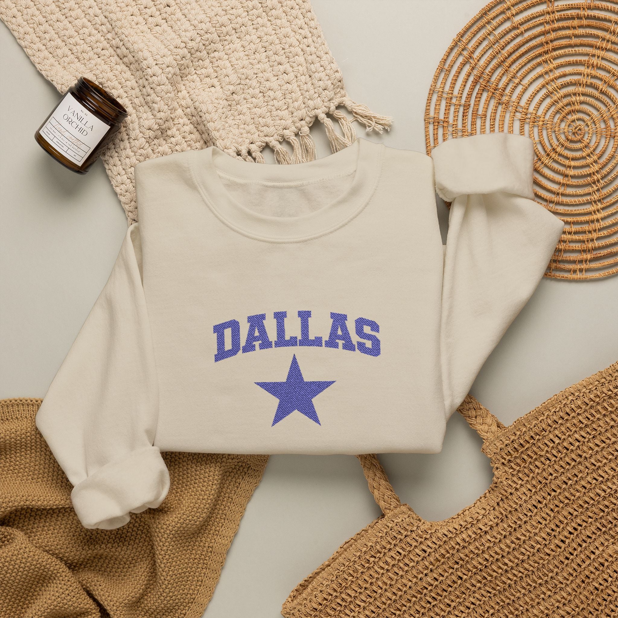 Dallas Star Crewneck Sweatshirt — Vintage Collegiate Pullover
