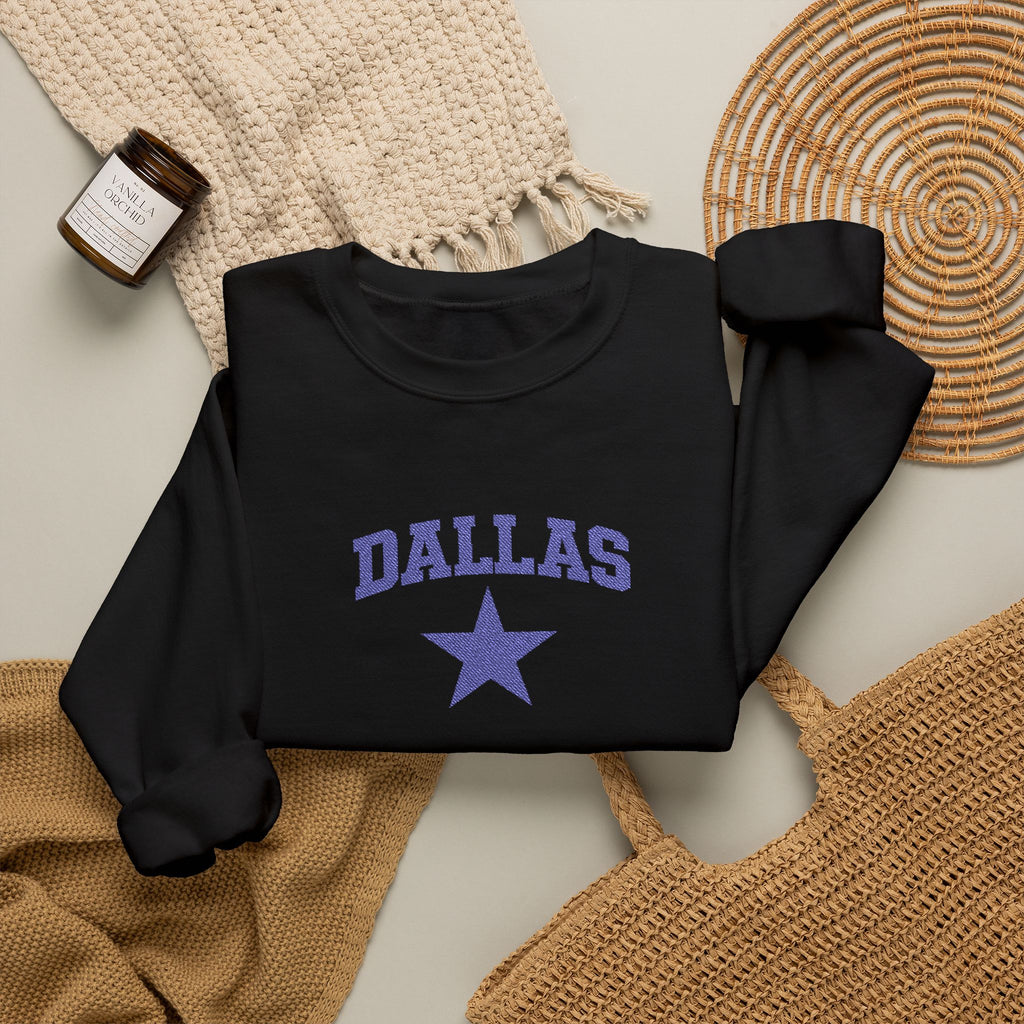 Dallas Star Crewneck Sweatshirt — Vintage Collegiate Pullover